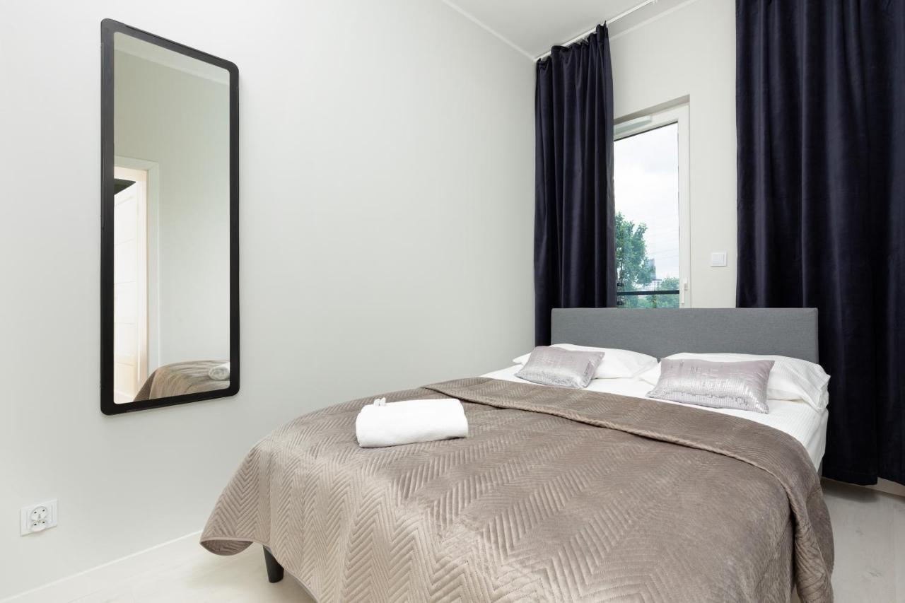 Business Center Apartments Warsaw Wola By Noclegi Renters Ngoại thất bức ảnh
