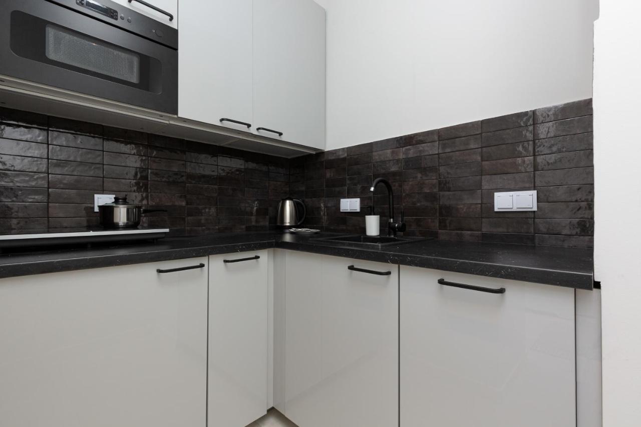 Business Center Apartments Warsaw Wola By Noclegi Renters Ngoại thất bức ảnh