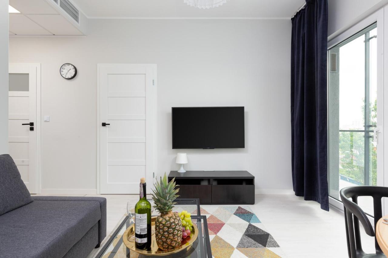 Business Center Apartments Warsaw Wola By Noclegi Renters Ngoại thất bức ảnh