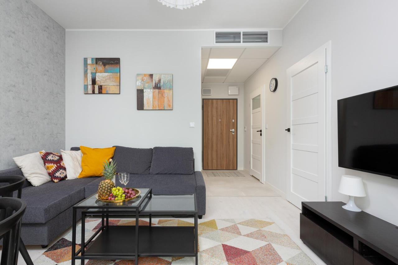 Business Center Apartments Warsaw Wola By Noclegi Renters Ngoại thất bức ảnh