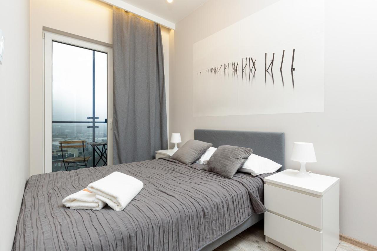 Business Center Apartments Warsaw Wola By Noclegi Renters Ngoại thất bức ảnh