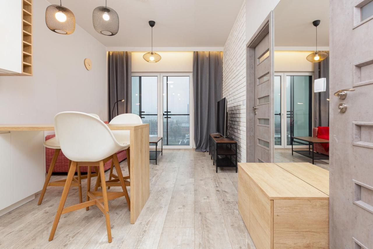 Business Center Apartments Warsaw Wola By Noclegi Renters Ngoại thất bức ảnh